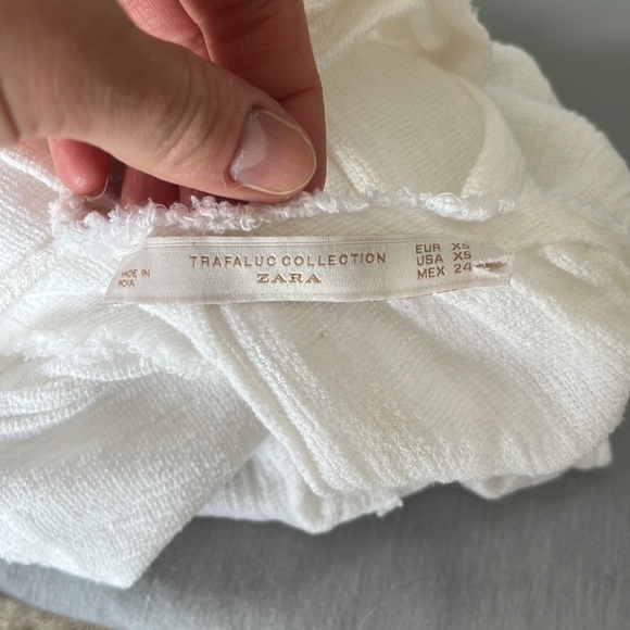 Zara Trafaluc Collection Tank Top Blouse Tiered Flowy White size Extra Small - Picture 7 of 7